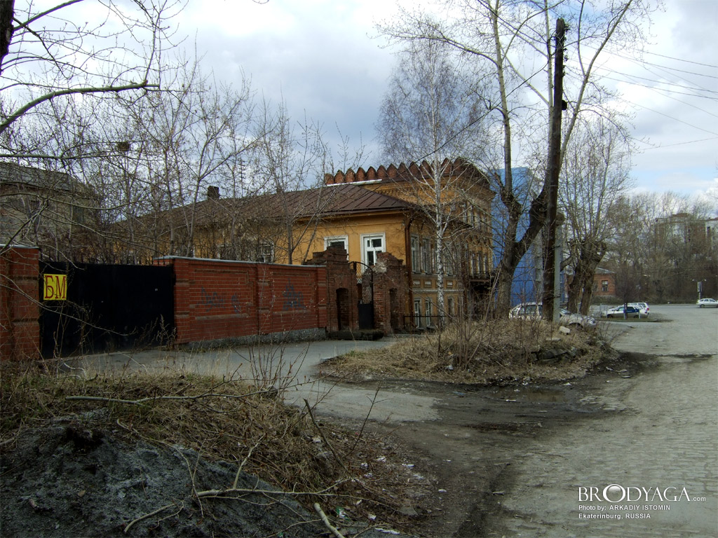 Усадьба Жолобова, Октябрьской революции 35, Екатеринбург